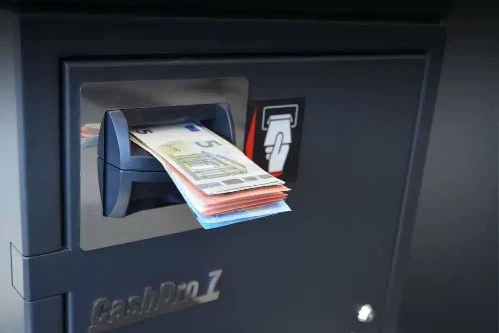 autocobro hostelería - Autocobro en hostelería: el cliente paga solo con CashDro